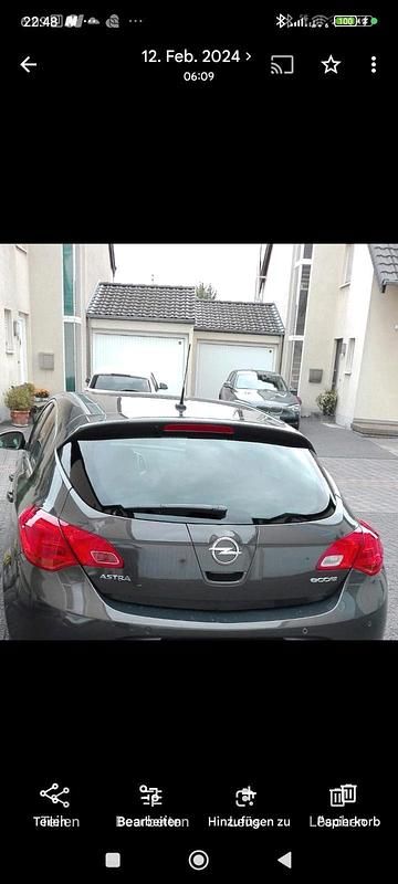 Gebraucht Opel Astra 116 PS (85 kW) 2014 Grau Limousine