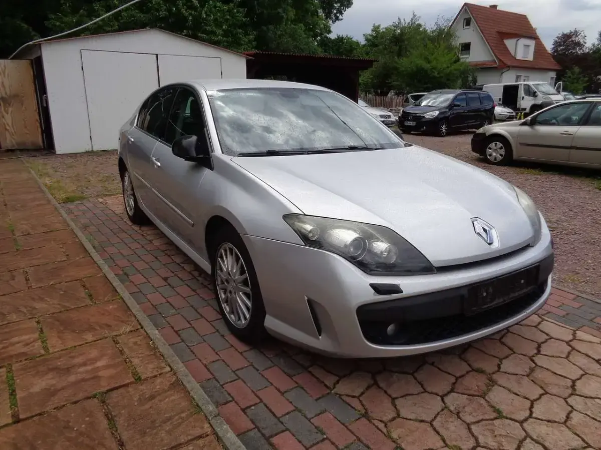 Gebraucht Renault Laguna III 150 PS (110 kW) 2009 Grau Limousine