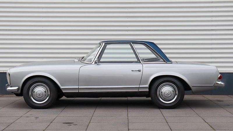 Gebraucht Mercedes 230 150 PS (110 kW) 1967 Silber Cabrio