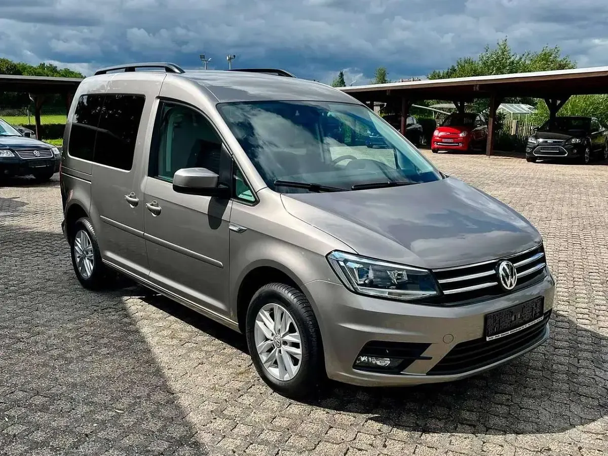 Gebraucht VW Caddy 102 PS (75 kW) 2018 Grau Van / Kleinbus