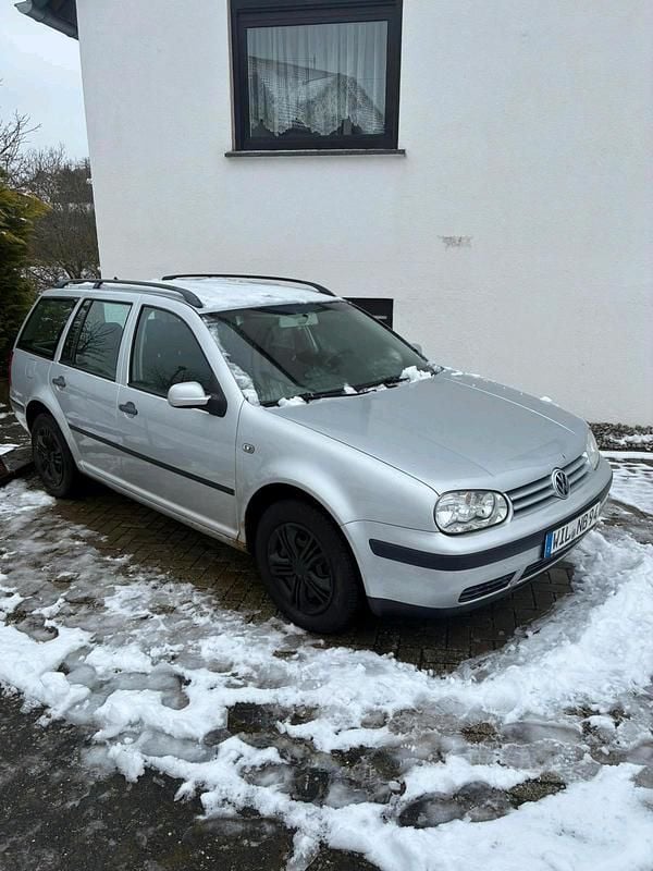 Gebraucht VW Golf IV 105 PS (77 kW) 2005 Silber Kombi