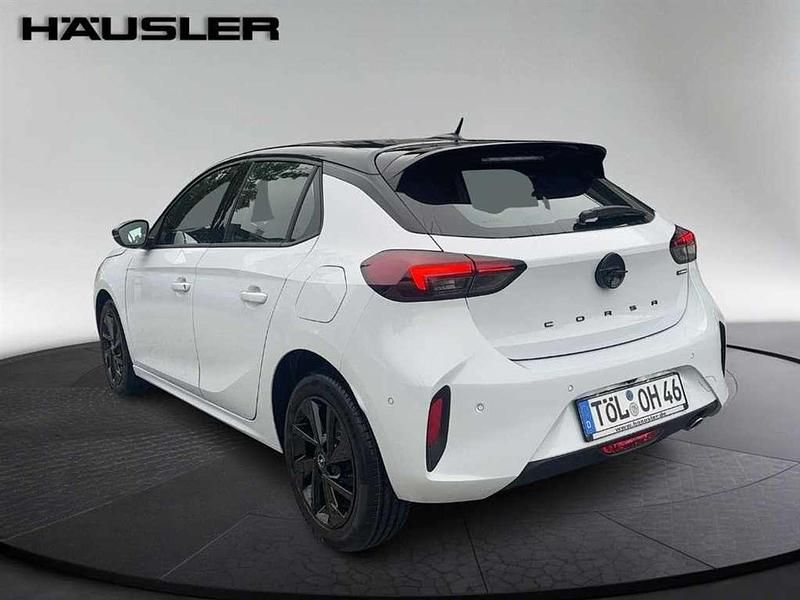 Gebraucht Opel Corsa 101 PS (74 kW) 2025 Kontur weiß (metallic) Kleinwagen