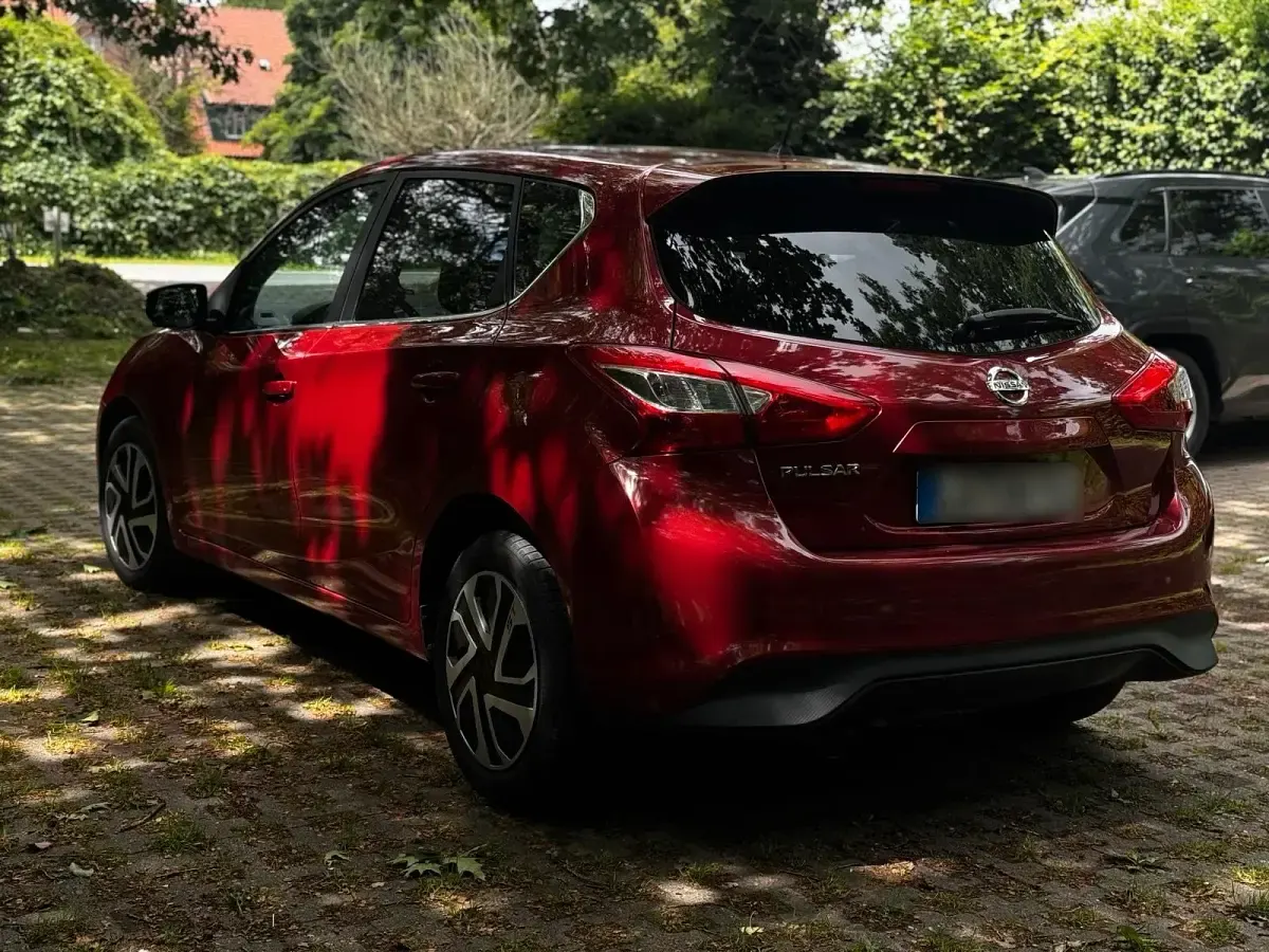 Gebraucht Nissan Pulsar 190 PS (139 kW) 2015 Rot Kleinwagen