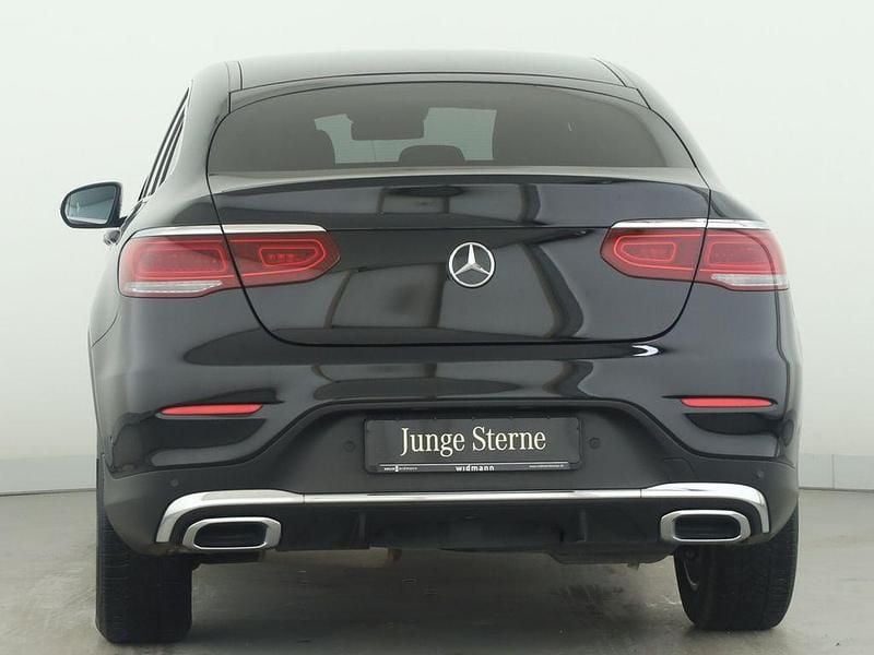 Gebraucht Mercedes GLC300 AMG 245 PS (180 kW) 2022 Unilack schwarz Coupé