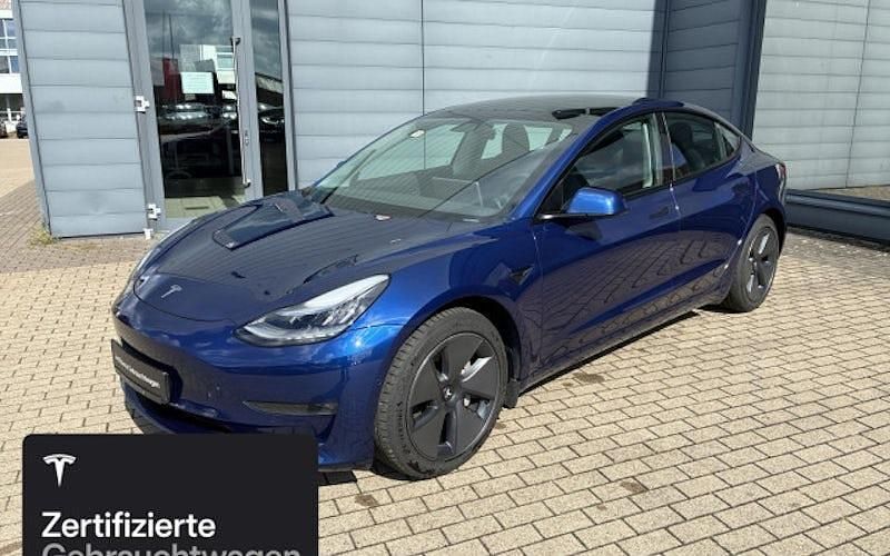 Blau Gebraucht 2020 Tesla Model 3 Long Range RWD Limousine | 27.900 € (Teuer) - Bild 1/4
