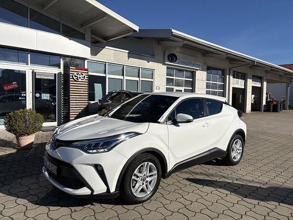 Gebraucht Toyota C-HR Basis 122 PS (89 kW) 2022 Schneeweiß SUV