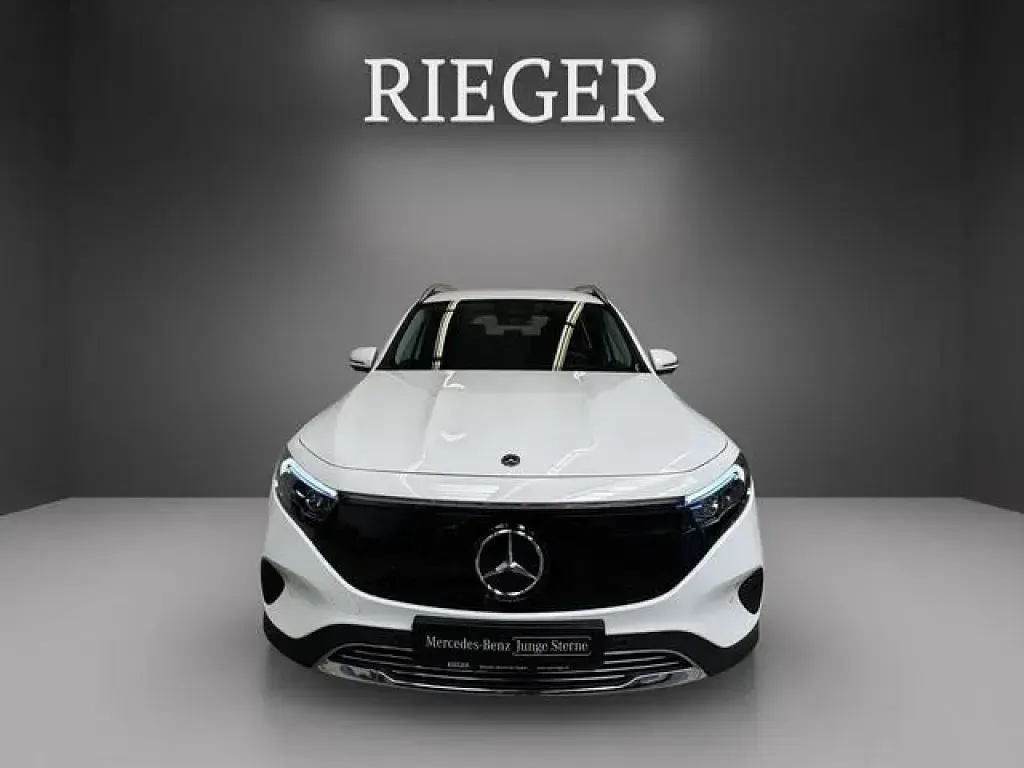 Gebraucht Mercedes EQB350 Progressive 214 kW (292 PS) 2025 Weiß SUV
