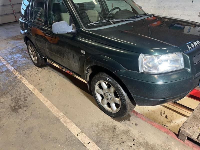 Grün Gebraucht 2003 Land Rover Freelander SUV | 899 € (Superpreis) - Bild 1/4