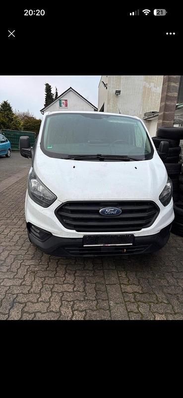 Second-hand Ford Transit 105 CP (77 kW) 2019 Alb Monovolum