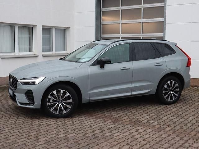 Gebraucht Volvo XC60 Plus 197 PS (144 kW) 2023 Vapour grey / metallic SUV