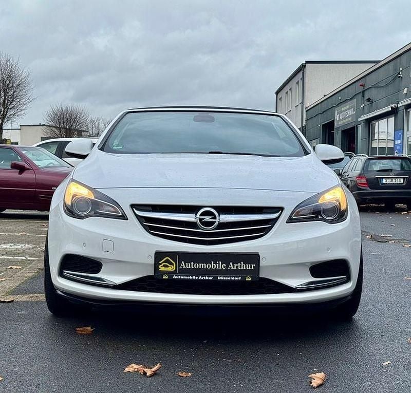 Gebraucht Opel Cascada Edition 165 PS (121 kW) 2014 Weiß Cabrio