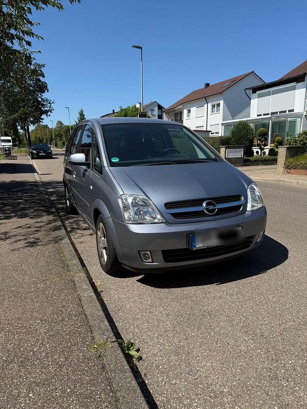Grau Gebraucht 2005 Opel Meriva Van / Kleinbus | 999 € (Superpreis) - Bild 1/4