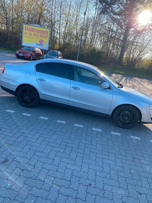 Gebraucht VW Passat 160 PS (117 kW) 2008 Silber Limousine