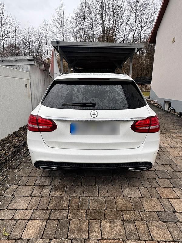 Gebraucht Mercedes C220 AMG line 2016 Weiß Kombi
