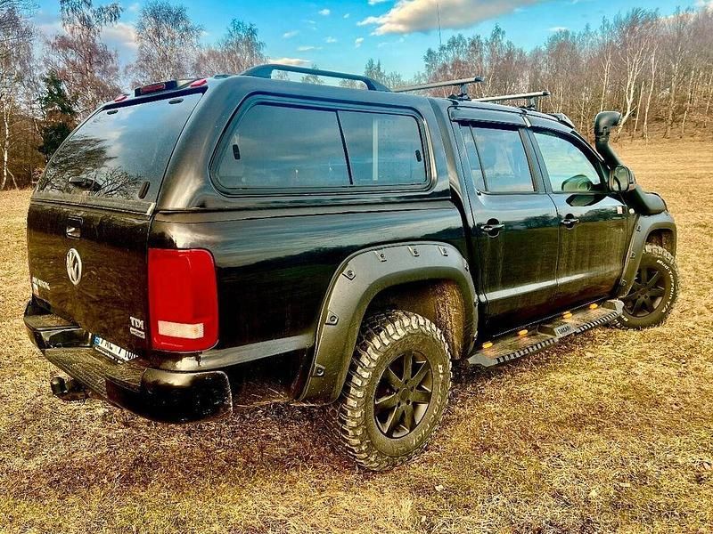 Gebraucht VW Amarok 163 PS (119 kW) 2011 Schwarz Pickup