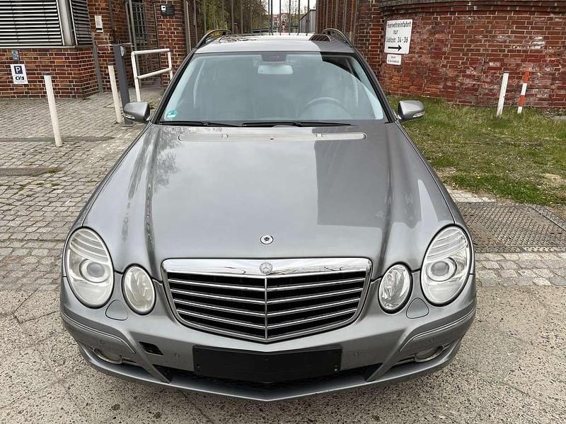 Gebraucht Mercedes E280 190 PS (139 kW) 2008 Palladiumsilber  metalliclack Kombi