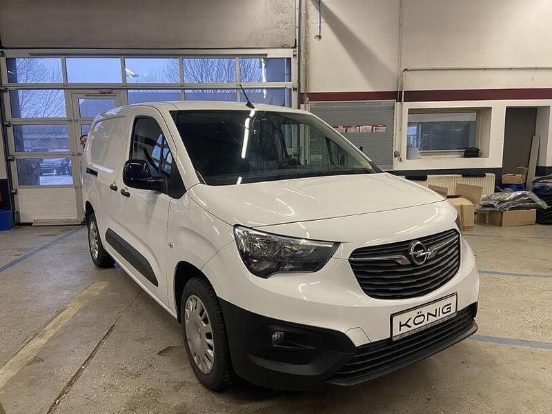Gebraucht Opel Combo Basis 102 PS (75 kW) 2023 Weiß Van / Kleinbus