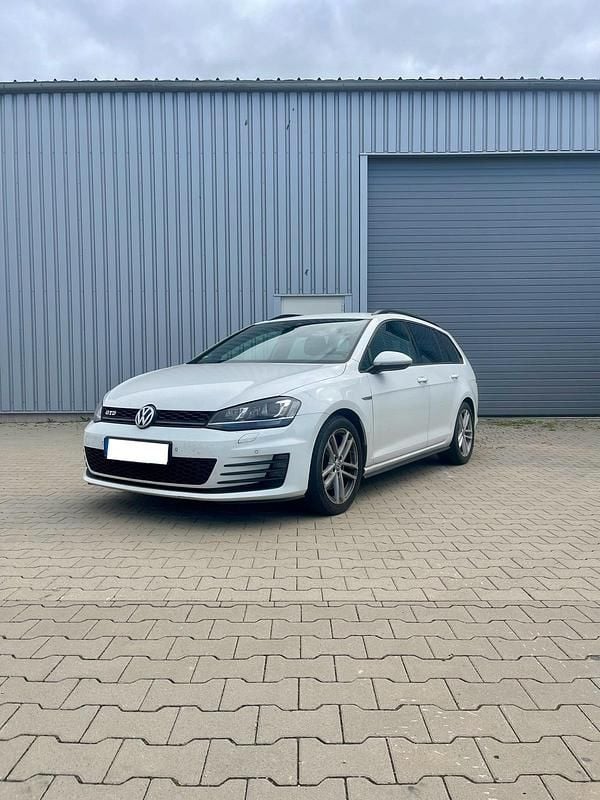 Weiß Gebraucht 2016 VW Golf VII GTD Kombi | 13.690 € (Guter Preis) - Bild 1/4