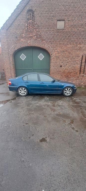 Gebraucht BMW 318 Performance 143 PS (105 kW) 2003 Blau Limousine