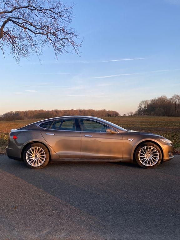 Gebraucht Tesla Model S 309 kW (421 PS) 2016 Grau Kleinwagen