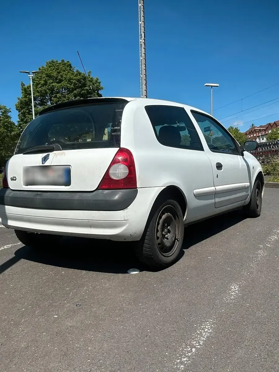 Occasion Renault Clio II 60 ch (44 kW) 2003 Blanc Citadine