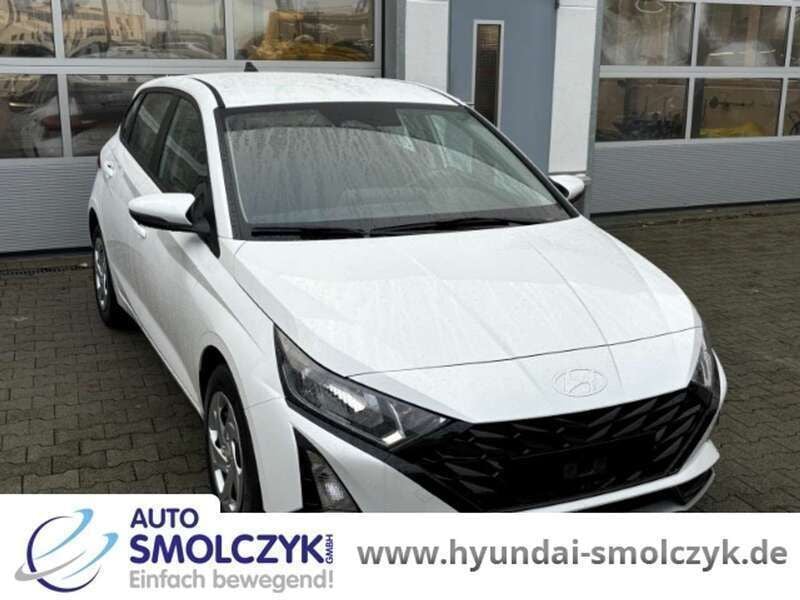 Gebraucht Hyundai i20 Select 101 PS (74 kW) 2024 Weiss Kleinwagen