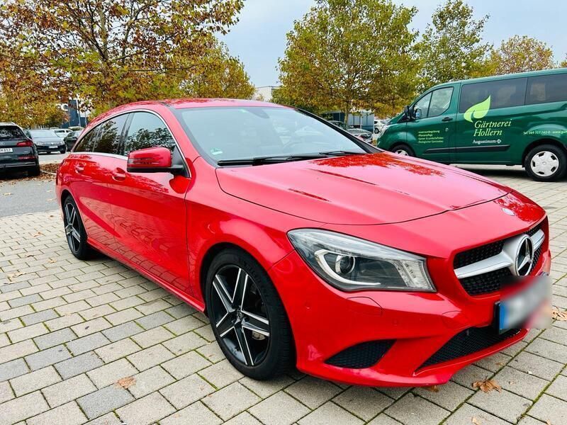 Rot Gebraucht 2016 Mercedes CLA200 Shooting Brake Kombi | 9.600 € - Bild 1/4
