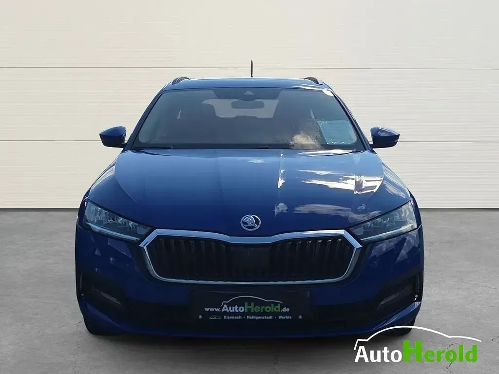 Gebraucht Skoda Octavia 150 PS (110 kW) 2023 Blau Kombi