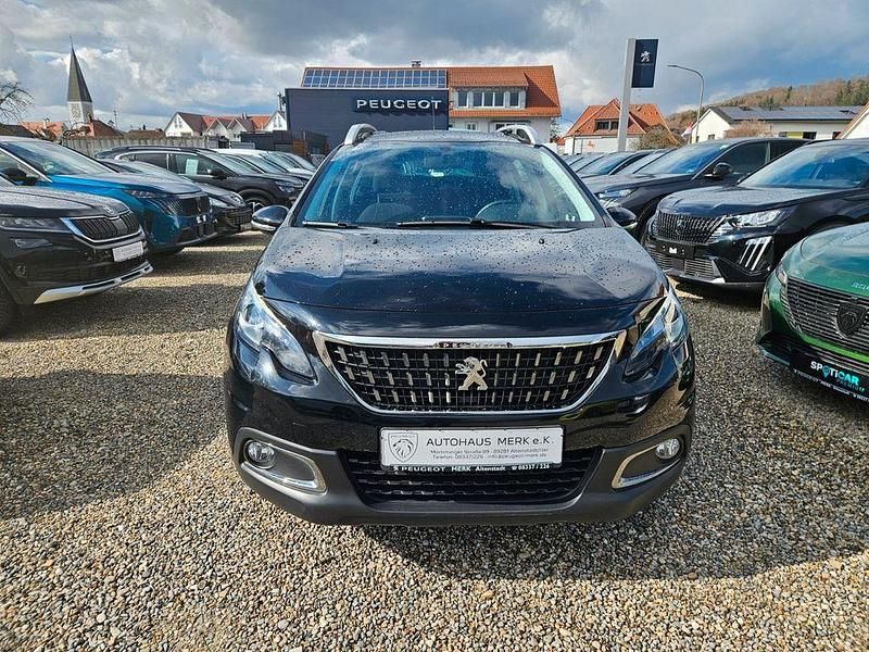 Gebraucht Peugeot 2008 Active 110 PS (80 kW) 2018 Schwarz SUV