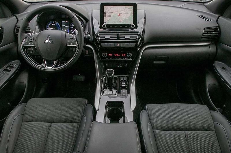 Gebraucht Mitsubishi Eclipse Cross 188 PS (138 kW) 2024 Titanium grey SUV