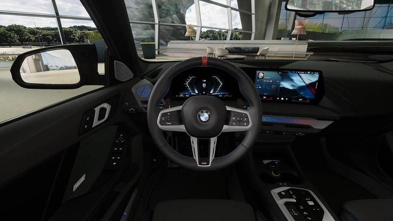 Neu BMW M235 M Performance 300 PS (220 kW) 2026 Weiß Limousine
