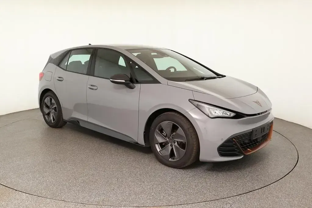 Gebraucht Cupra Born 150 kW (204 PS) 2024 Grau Kleinwagen
