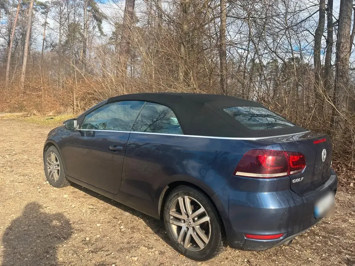 Gebraucht VW Golf Cabriolet 105 PS (77 kW) 2013 Blau Cabrio