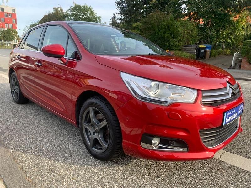 Rot Gebraucht 2016 Citroën C4 Shine Limousine | 7.980 € (Fairer Preis) - Bild 1/4