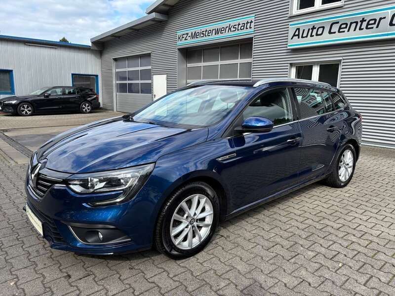 Blau Gebraucht 2017 Renault Mégane GrandTour Intens Kombi | 11.900 € (Etwas zu teuer) - Bild 1/4