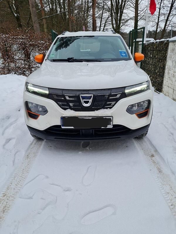 Gebraucht Dacia Spring Comfort Plus 33 kW (45 PS) 2022 Weiß Kleinwagen