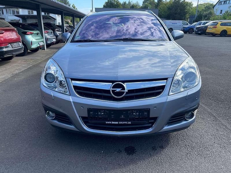Lichtsilber/silver lightning Gebraucht 2006 Opel Signum Cosmo Kombi | 5.290 € (Teuer) - Bild 1/4