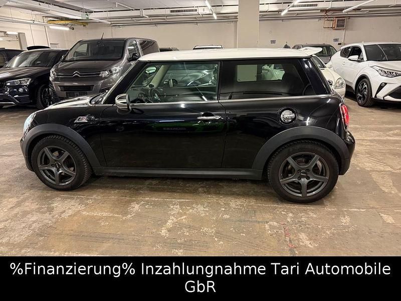 Gebraucht Mini Cooper SD 143 PS (105 kW) 2011 Midnight black metallic Kleinwagen