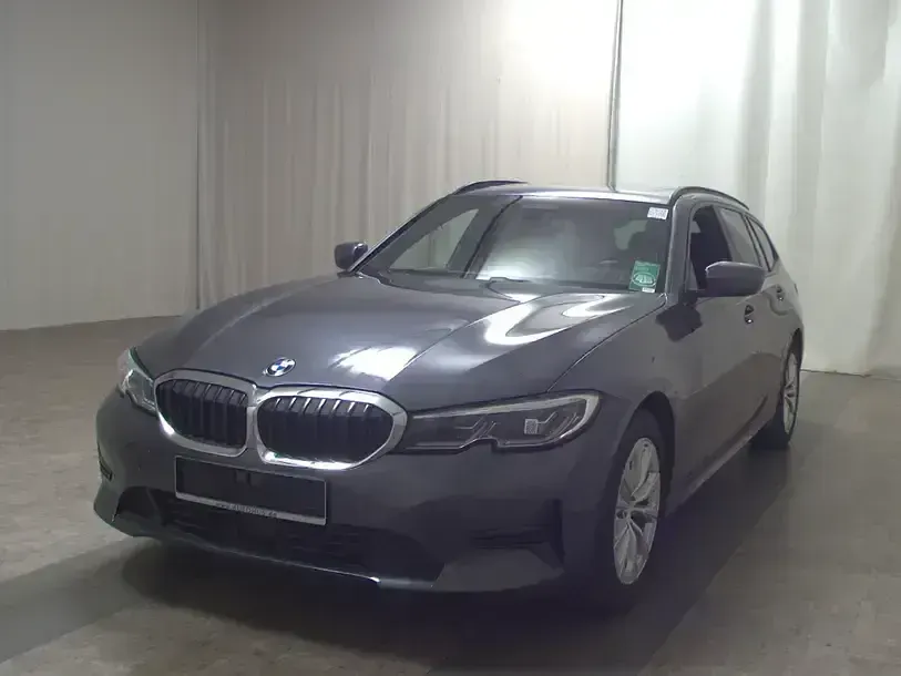 Gebraucht BMW 320 Advantage 190 PS (139 kW) 2020 Grau Kombi