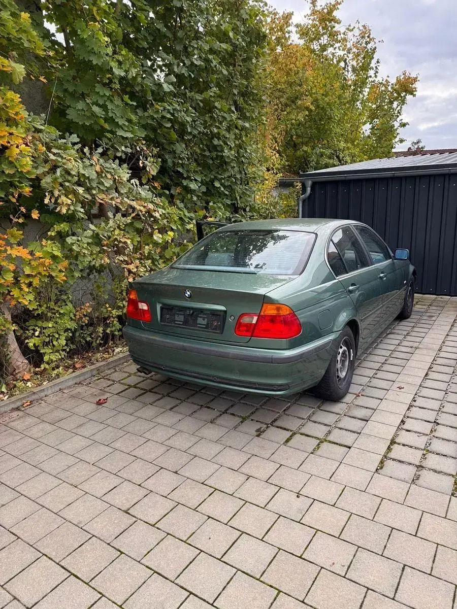 Brugt BMW 320 150 HK (110 kW) 1998 Grøn Sedan