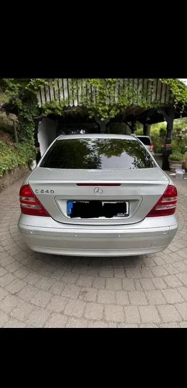 Gebraucht Mercedes C240 Elegance 170 PS (125 kW) 2003 Silber Limousine