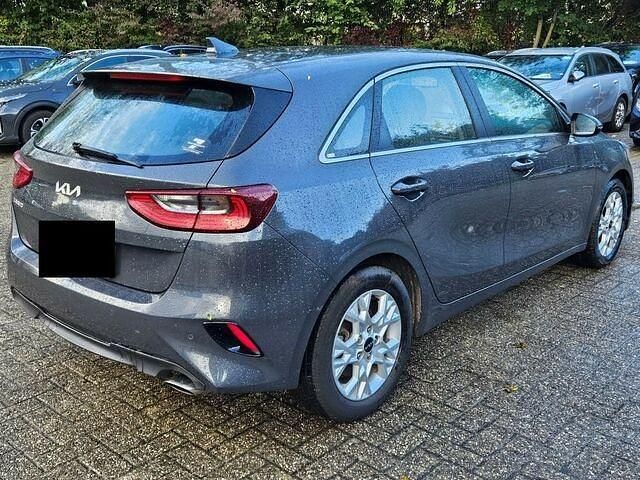 Gebraucht Kia Ceed 120 PS (88 kW) 2022 (h8g) dark penta metal m Kleinwagen