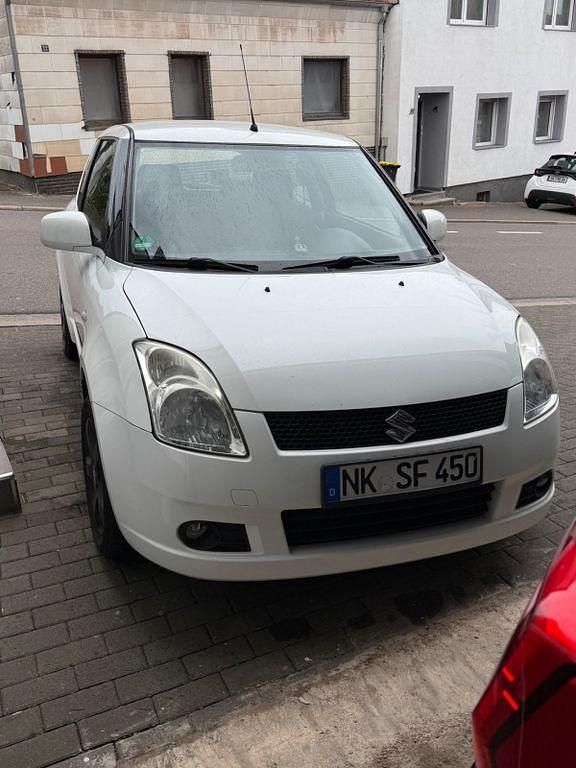 Gebraucht Suzuki Swift Comfort 102 PS (75 kW) 2007 Weiß Kleinwagen