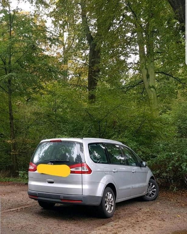 Silber Gebraucht 2013 Ford Galaxy Business Edition Van / Kleinbus | 6.800 € (Fairer Preis) - Bild 1/4