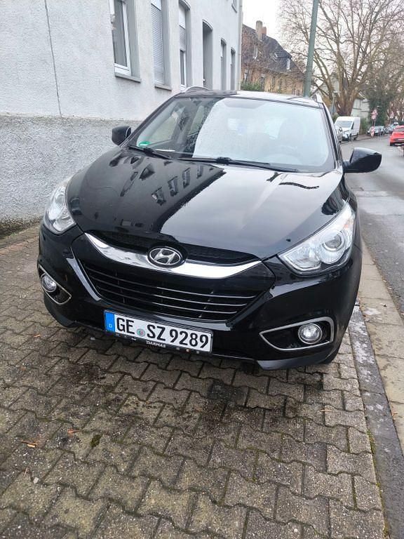 Schwarz Gebraucht 2013 Hyundai ix35 Edition SUV | 7.000 € (Superpreis) - Bild 1/4
