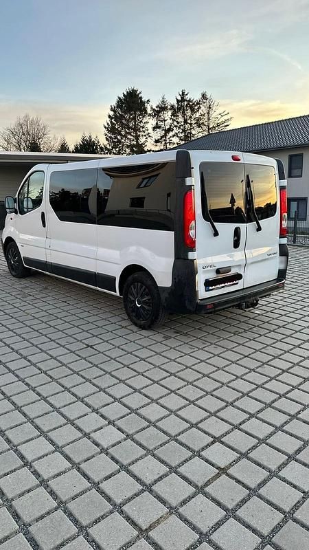 Gebraucht Opel Vivaro 90 PS (66 kW) 2013 Weiß Van / Kleinbus