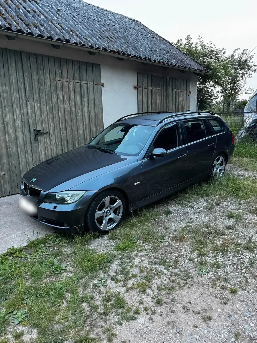 Gebraucht BMW 318 143 PS (105 kW) 2008 Grau Kombi