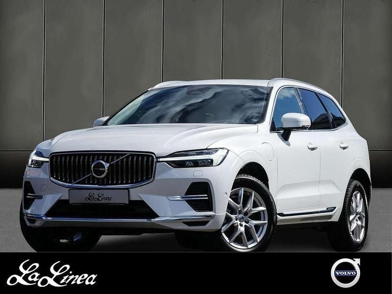 Weiss Gebraucht 2024 Volvo XC60 Plus SUV | 55.890 € (Fairer Preis) - Bild 1/3