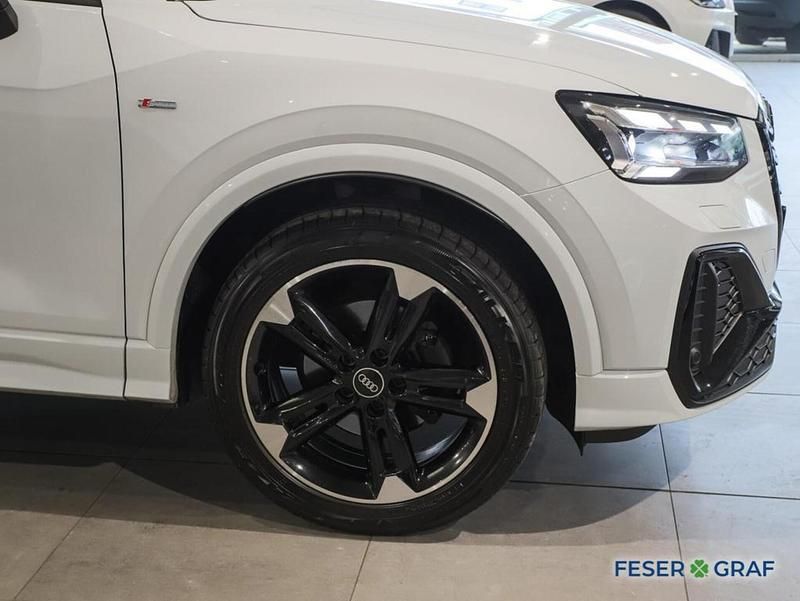 Gebraucht Audi Q2 S-Line 150 PS (110 kW) 2023 Weiß SUV