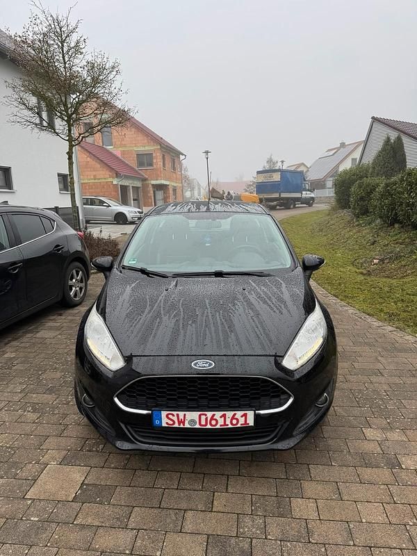 Schwarz Gebraucht 2017 Ford Fiesta Kleinwagen | 4.999 € (Superpreis) - Bild 1/4